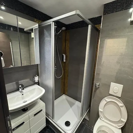 Aparthotel Check-inn - 24-7h *